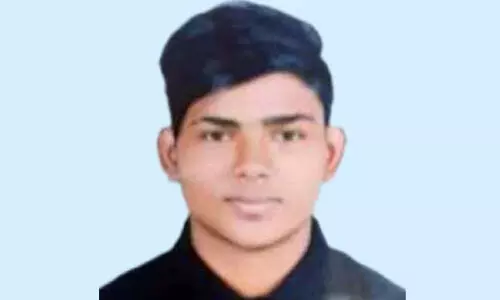 ബൈ​ക്ക​പ​ക​ട​ത്തി​ൽ​​െപട്ട്​ എ​ൻ​ജി​നീ​യ​റി​ങ്​ വി​ദ്യാ​ർ​ഥി മ​രി​ച്ചു