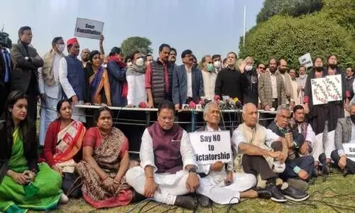 ജനാധിപത്യത്തെ കൊന്നൊടുക്കുന്നു; പ്രശ്നങ്ങൾ ഉന്നയിക്കാൻ പ്രതിപക്ഷത്തെ അനുവദിക്കുന്നില്ല -രാഹുൽ ഗാന്ധി