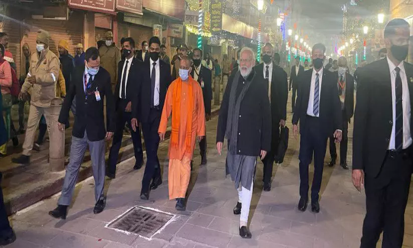 Modis saffron show in Kashi