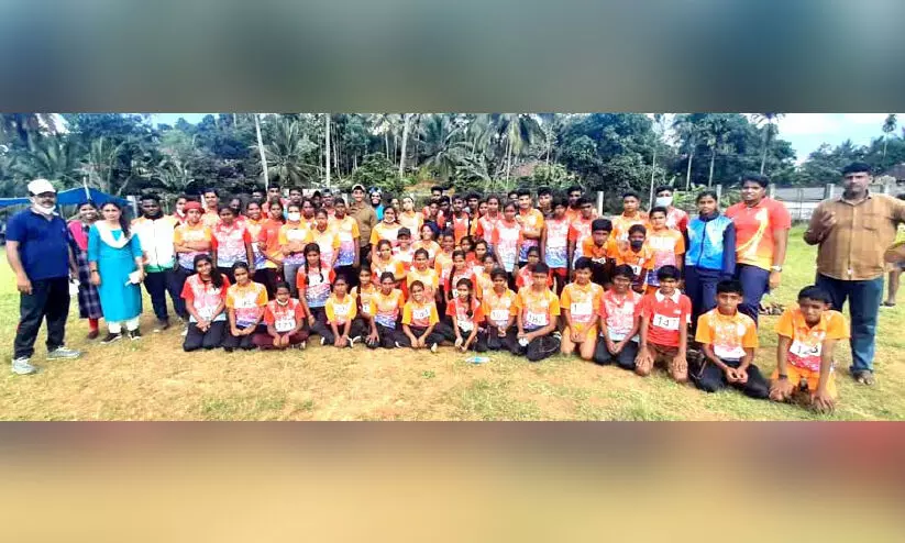 ഈ ​കു​പ്പ​യി​ലു​ണ്ട്​ മാ​ണി​ക്യ​ങ്ങ​ളേ​റെ...