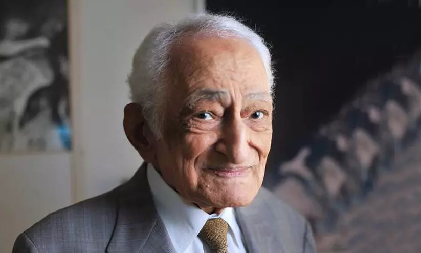 അ​ബൂ​ദ​ബി ന​​ഗ​രം രൂ​പ​ക​ൽ​പ​ന ചെ​യ്​​ത ഡോ. ​മ​ഖ്​​ലൂ​ഫ് അ​ന്ത​രി​ച്ചു