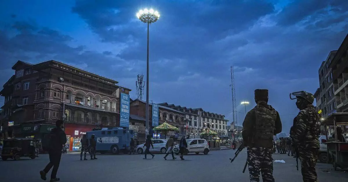 2017 മുതൽ ഓരോ വർഷവും ജമ്മു-കശ്മീരിൽ കൊല്ലപ്പെടുന്നത് 37-40 പ്രദേശവാസികൾ 2017 മുതൽ ഓരോ വർഷവും ജമ്മു-കശ്മീരിൽ കൊല്ലപ്പെടുന്നത് 37-40 പ്രദേശവാസികൾ