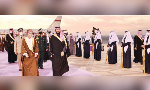 ജി.​സി.​സി ഉ​ച്ച​േ​കാ​ടി: ഉ​പ​പ്ര​ധാ​ന​മ​ന്ത്രി റി​യാ​ദി​ലെ​ത്തി