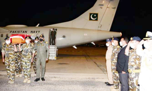 ഒ​മാ​നി നാ​വി​ക​െൻറ മൃ​ത​ദേ​ഹം മ​സ്​​ക​ത്തി​ലെ​ത്തി​ച്ചു