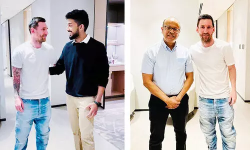 ദു​ബൈ​യി​ൽ​ മെ​സ്സി​ക്കൊ​പ്പം സ​മ​യം ചെ​ല​വ​ഴി​ച്ച്​ ഷാ​ജിയും ജു​നൈ​ദും