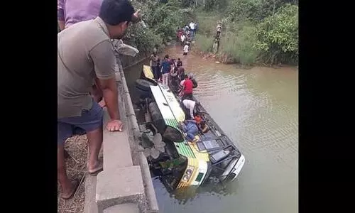 godavari bus accident godavari bus accident