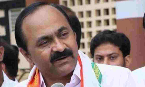 പൊലീസിലെ സംഘപരിവാറുകാർ മതത്തിന്‍റെ പേരില്‍ തീവ്രവാദ ബന്ധം ചുമത്തുന്നു -വി.ഡി സതീശൻ