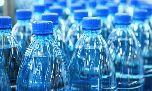 കുപ്പിവെള്ളത്തിന്​ 13 രൂപ: സർക്കാർ ഉത്തരവിന്​ ഹൈകോടതി സ്​റ്റേ