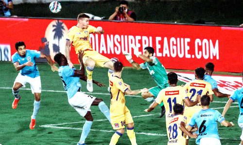 ഐ.എസ്.എൽ: ചെന്നൈയിനെ വീഴ്​ത്തി മുംബൈ