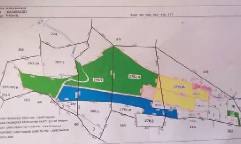 വഖഫ് ഭൂമി സർക്കാറിന് കുട്ടിക്കളി വഖഫ് ഭൂമി സർക്കാറിന് കുട്ടിക്കളി
