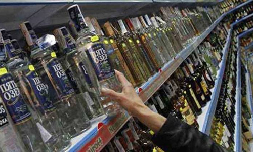 മദ്യക്കടയിൽ മോഷണം ചെറുത്ത സുരക്ഷാജീവനക്കാരന്​ തലക്കടിയേറ്റ്​ പരിക്ക്​