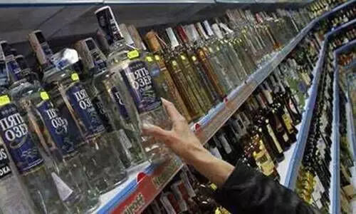 മദ്യക്കടയിൽ മോഷണം ചെറുത്ത സുരക്ഷാജീവനക്കാരന്​ തലക്കടിയേറ്റ്​ പരിക്ക്​