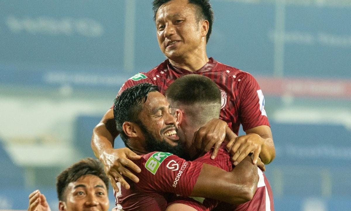 ഐ.എസ്.എല്ലിൽ ബംഗാളിനെ തകർത്ത് നോർത്ത് ഈസ്റ്റ് ഐ.എസ്.എല്ലിൽ ബംഗാളിനെ തകർത്ത് നോർത്ത് ഈസ്റ്റ്