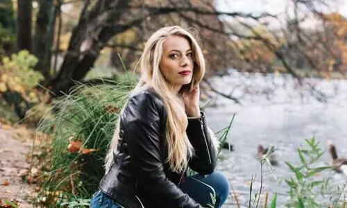 തെളിനീർകണക്കെ മലയാളം പറയുന്ന അമേരിക്കക്കാരി; സ​മൂ​ഹ​മാ​ധ്യ​മ​ങ്ങ​ളിൽ വൈ​റ​ലാ​യ അപർണയുടെ ജീവിതം..