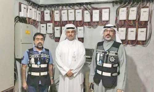 80 അ​പ്പാ​ർ​ടു​മെൻറു​ക​ളി​ലെ​യും ക​ട​ക​ളി​ലെ​യും വൈ​ദ്യു​തി   വി​ച്ഛേ​ദി​ച്ചു