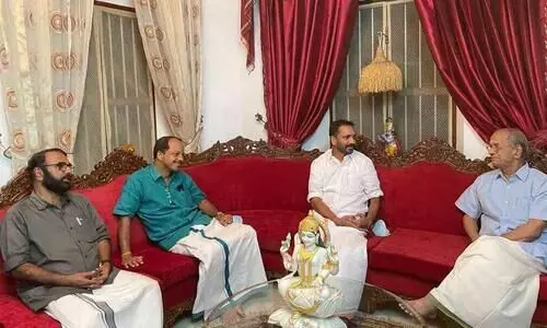 ഇ. ശ്രീധരനെ അനുനയിപ്പിച്ച് കെ. സുരേന്ദ്രൻ - വിഡിയോ