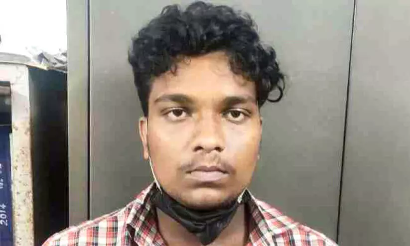 അ​ശ്ലീ​ല ചി​ത്ര​ങ്ങ​ള​യ​ച്ച് ഒമ്പതാം ക്ലാസുകാരിയെ പീഡിപ്പിക്കാൻ ശ്രമം: 21കാരൻ റിമാൻഡിൽ