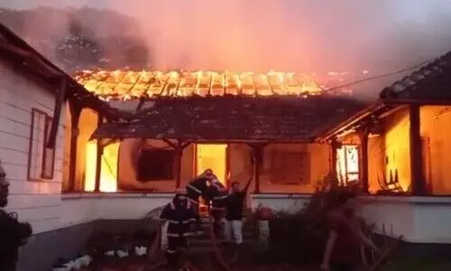 വടകര താലൂക്ക് ഓഫിസ് തീപിടിത്തം: ഒരാൾ കസ്റ്റഡിയിൽ വടകര താലൂക്ക് ഓഫിസ് തീപിടിത്തം: ഒരാൾ കസ്റ്റഡിയിൽ