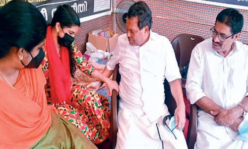 LP school rank list holders in Malappuram district on strike