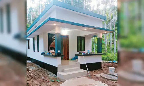 മസ്ജിദ് കമ്മിറ്റി ജനകീയ കൂട്ടായ്മയിൽ വീട് നിർമിച്ചു നൽകി