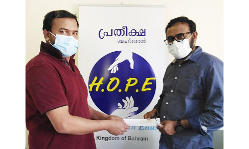 അപകടത്തിൽ വിരലുകളറ്റ പ്രവാസിക്ക്​ തുണയായി ഹോപ്​ ബഹ്​റൈൻ