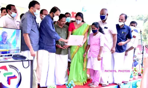 ഇനി ഇവർ ഓൺലൈനാണ്....; 107 പട്ടികവർഗ കോളനികളിൽ ഇൻറർനെറ്റ് കണക്ടിവിറ്റി ഇനി ഇവർ ഓൺലൈനാണ്....; 107 പട്ടികവർഗ കോളനികളിൽ ഇൻറർനെറ്റ് കണക്ടിവിറ്റി