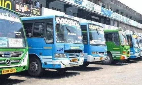 സ്വകാര്യ ബസുകളുടെ നികുതി ഒഴിവാക്കണമെന്ന്  ഉടമകൾ