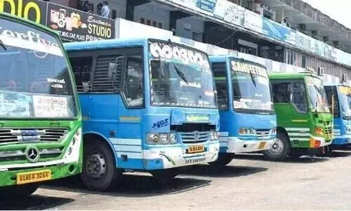 സംസ്ഥാനത്ത് സ്വകാര്യ ബസ് സമരം മാറ്റിവെച്ചു