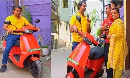 Owner reviews Ola S1 Pro electric scooter after taking delivery -Video