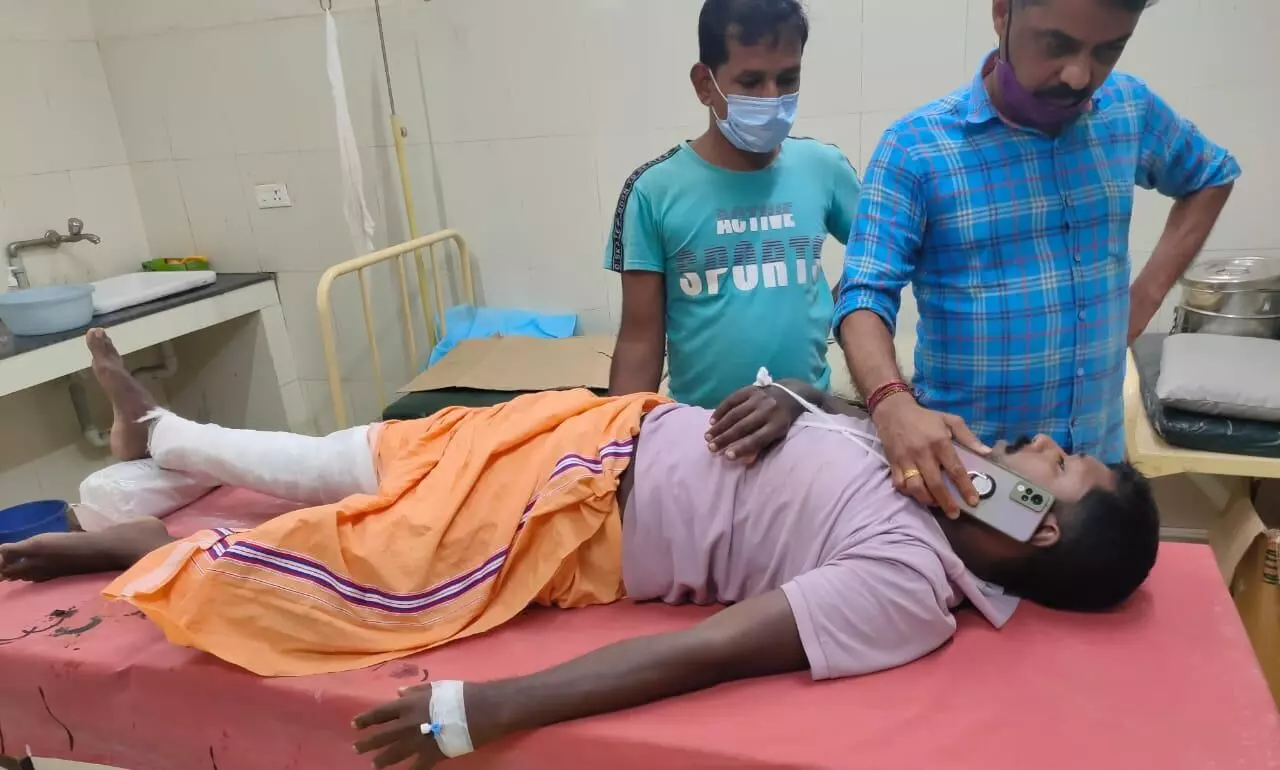 പമ്പയിൽ കാട്ടാനയുടെ ആക്രമണം; വനംവകുപ്പ്​ ജീവനക്കാരൻ രക്ഷപെട്ടത്​ തലനാരിഴക്ക്​