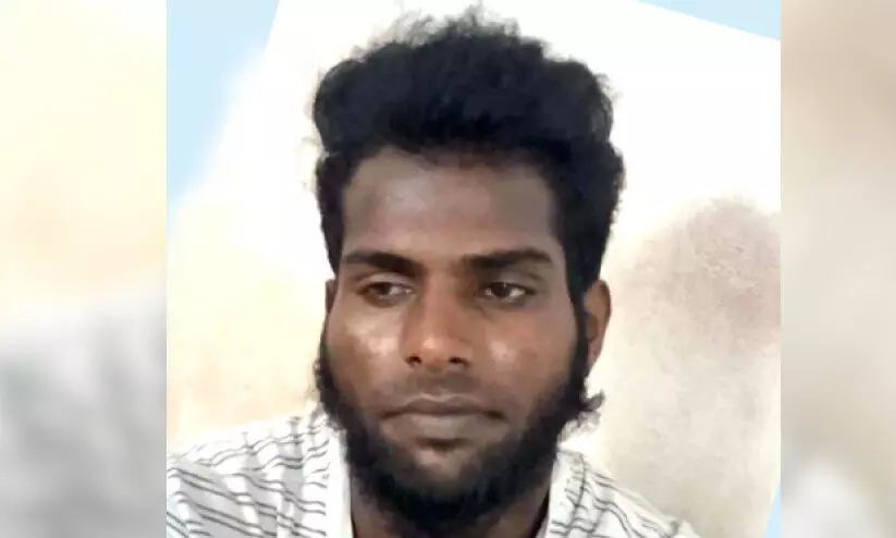 പ്രായപൂർത്തിയാകാത്ത യാത്രക്കാരിയെ കടന്നുപിടിച്ച ഓട്ടോ ഡ്രൈവർ അറസ്റ്റിൽ പ്രായപൂർത്തിയാകാത്ത യാത്രക്കാരിയെ കടന്നുപിടിച്ച ഓട്ടോ ഡ്രൈവർ അറസ്റ്റിൽ