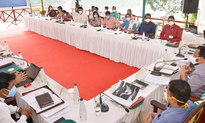 റവന്യൂ രേഖകളുടെ ഡിജിറ്റൈസേഷൻ അടിയന്തരമായി പൂർത്തിയാക്കും റവന്യൂ രേഖകളുടെ ഡിജിറ്റൈസേഷൻ അടിയന്തരമായി പൂർത്തിയാക്കും