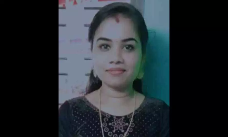 ഭര്തൃവീട്ടില് യുവതിയുടെ ആത്മഹത്യ; ദുരൂഹതയെന്ന് ബന്ധുക്കൾ ഭര്തൃവീട്ടില് യുവതിയുടെ ആത്മഹത്യ; ദുരൂഹതയെന്ന് ബന്ധുക്കൾ