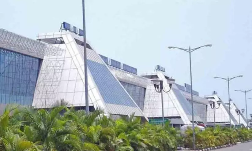 കരിപ്പൂരില്‍ വെള്ളിയാഴ്ചയിലെ യാത്രക്കാര്‍ക്ക് നല്‍കിയത് ശനിയാഴ്ചയിലെ പാസ്