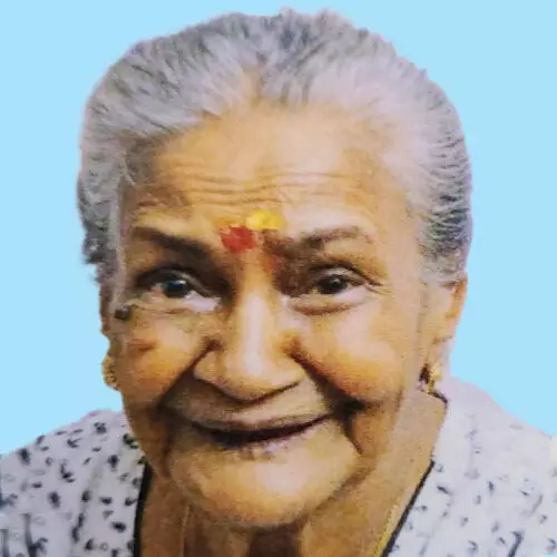 സാ​വി​ത്രി രാ​മ​ച​ന്ദ്ര​ൻ