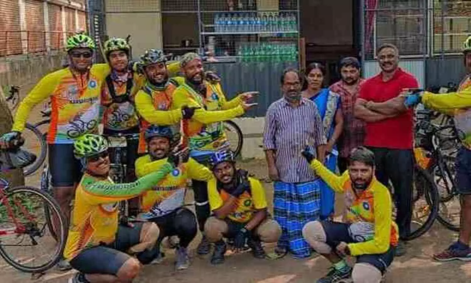 പുണെ സൈക്ലിങ് ക്ലബ് അംഗങ്ങൾക്ക് സ്വീകരണം നൽകി