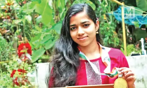 കൈകളിൽ ഏഴ് ലോകാത്ഭുതങ്ങൾ; ഗിന്നസ്​ ലക്ഷ്യമിട്ട്​ കടലുണ്ടിക്കാരി