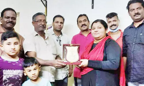 മു​ഹ​മ്മ​ദ് കു​ഞ്ഞി​ന്​ ന​വ​യു​ഗം യാ​ത്ര​യ​യ​പ്പ് ന​ൽ​കി