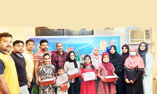 മ​ല​ർ​വാ​ടി മ​ത്സ​ര​ങ്ങ​ൾ: സ​മ്മാ​ന വി​ത​ര​ണം