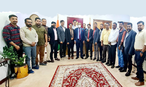 കെ.​എം.​സി.​സി നേ​താ​ക്ക​ൾ ഇ​ന്ത്യ​ൻ   അം​ബാ​സ​ഡ​റു​മാ​യി ച​ർ​ച്ച ന​ട​ത്തി