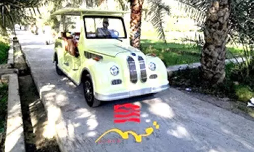 സഞ്ചാരികൾക്ക്​ അൽ ഹംറയിൽ ടൂറിസ്​റ്റ്​ വാഹനങ്ങൾ