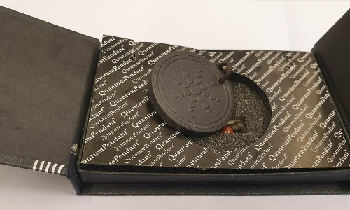 5ജി സിഗ്​നലുകളെ തടയാൻ ആന്‍റി 5ജി നെക്‌ലെയ്സ്​; ധരിച്ചാൽ പണിയാകുമെന്ന്​ മുന്നറിയിപ്പ്​