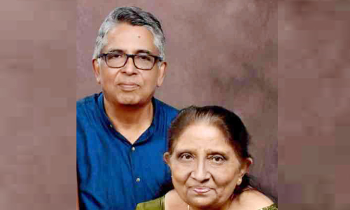 പി​താ​വി​​െൻറ ഓ​ർ​മ​ദി​വ​സം മകനും ഭാര്യയും അപകടത്തിൽ മരിച്ചു