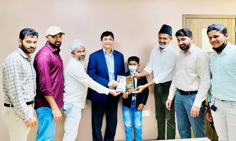 ഒാർമയുടെ മഴവിൽ ഭൂപടം പ്രകാശനം ചെയ്തു ഒാർമയുടെ മഴവിൽ ഭൂപടം പ്രകാശനം ചെയ്തു