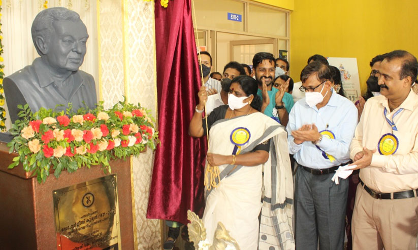 പ്രതിസന്ധികൾക്കിടയിലും ക്ഷീരോൽപാദനത്തിൽ സംസ്ഥാനം മുന്നിലെത്തി - മന്ത്രി