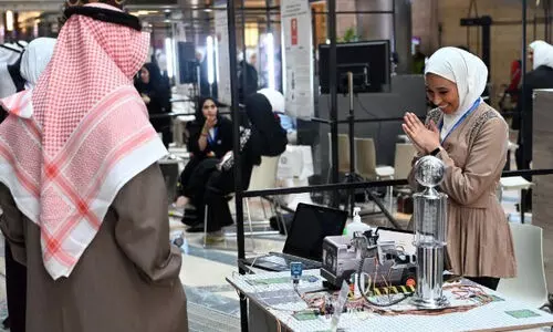 കു​വൈ​ത്ത്​ സ​ർ​വ​ക​ലാ​ശാ​ല​യി​ൽ എ​ൻ​ജി​നീ​യ​റി​ങ്​   വി​ദ്യാ​ർ​ഥി​ക​ളു​ടെ പ്ര​ദ​ർ​ശ​നം