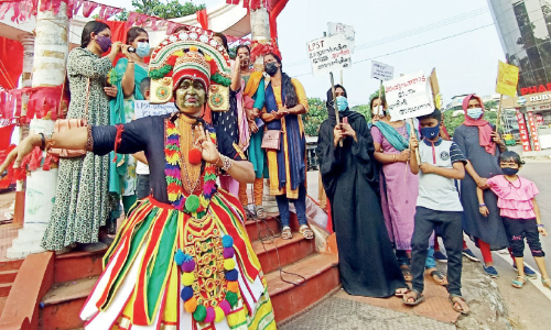 LPST rank holders on strike