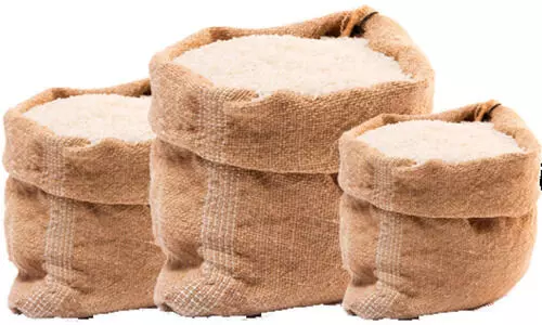 എ​ഫ്.​സി.​ഐ​യി​ൽ ഭ​ക്ഷ്യ​ധാ​ന്യ​ങ്ങ​ളു​ടെ ഗു​ണ​മേ​ന്മ ഉ​റ​പ്പു​വ​രു​ത്താ​ൻ രേ​ഖ