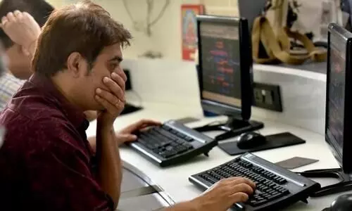 Omicron Scare Sensex Crashes Over 1100 Points