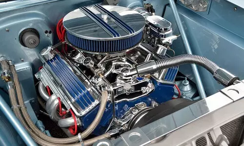 യ​ന്ത്ര​ത്ത​ക​രാ​ർ: വാ​ഹ​ന ഡീ​ല​ർ ഉ​പ​ഭോ​ക്താ​വി​ന് തു​ക തി​രി​കെ ന​ൽ​കി